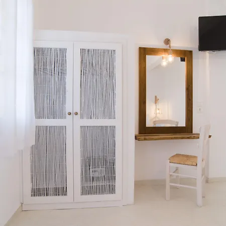 Santorini Crystal Blue Boutique 酒店 4*