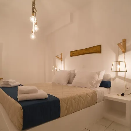 Santorini Crystal Blue Boutique 酒店