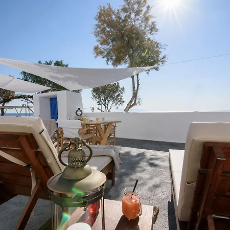 Santorini Crystal Blue Boutique 4* Kamári