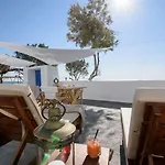 Santorini Crystal Blue Boutique 4* Kamári
