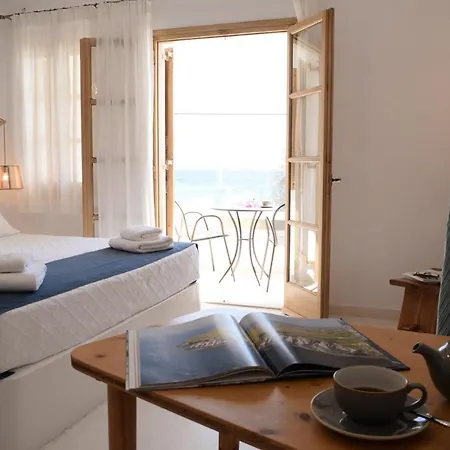 Santorini Crystal Blue Boutique Καμάρι