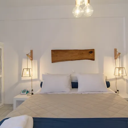 Santorini Crystal Blue Boutique 4*