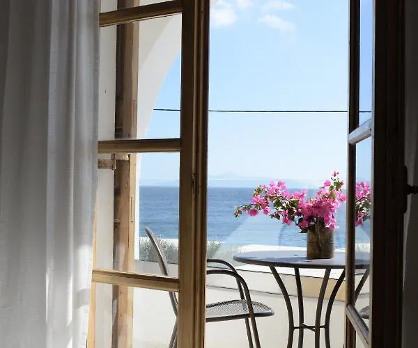 Santorini Crystal Blue Boutique Hotel Kamári