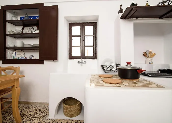 Отель Santorini Crystal Blue Boutique