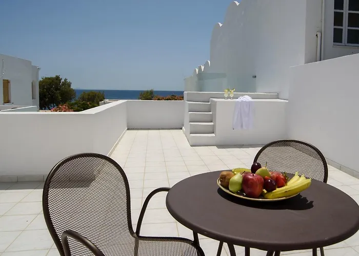 Santorini Crystal Blue Boutique Камари