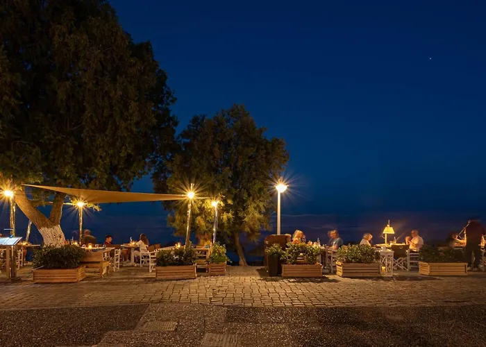 Отель Santorini Crystal Blue Boutique 4*