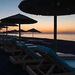 فندق Santorini Crystal Blue Boutique 4*