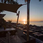 Santorini Crystal Blue Boutique فندق Kamári