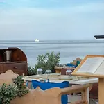 فندق Santorini Crystal Blue Boutique