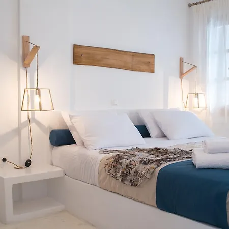 Santorini Crystal Blue Boutique Kamári