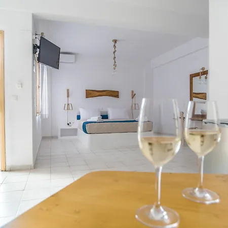 Santorini Crystal Blue Boutique 4* Kamári