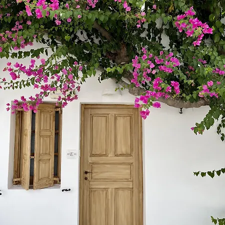 Santorini Crystal Blue Boutique 4* Kamári